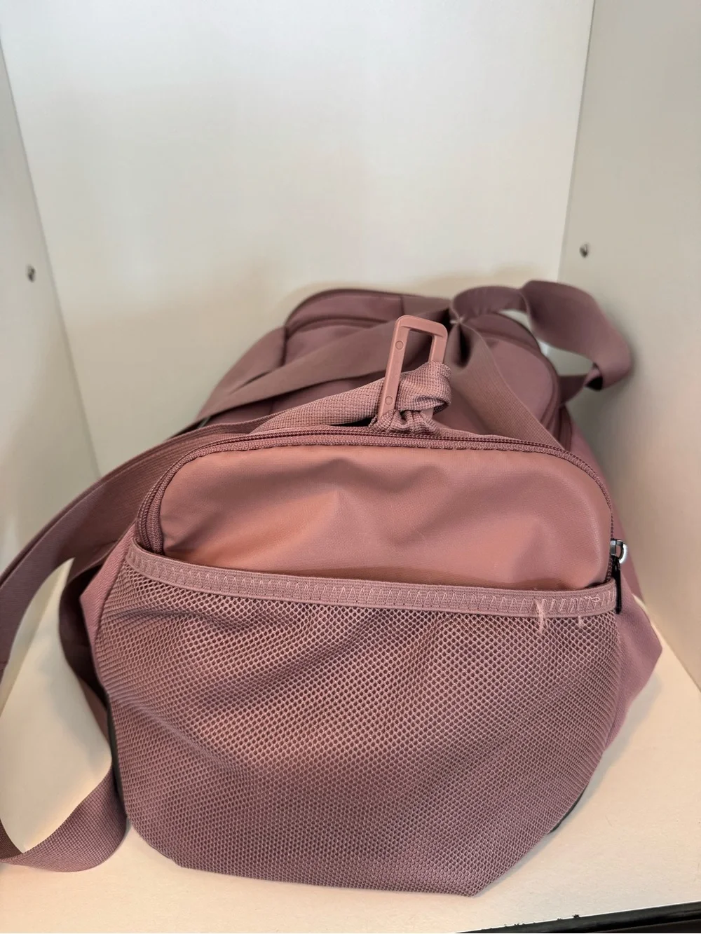 Nike Pink Duffel Bag with Shoulder Strap
